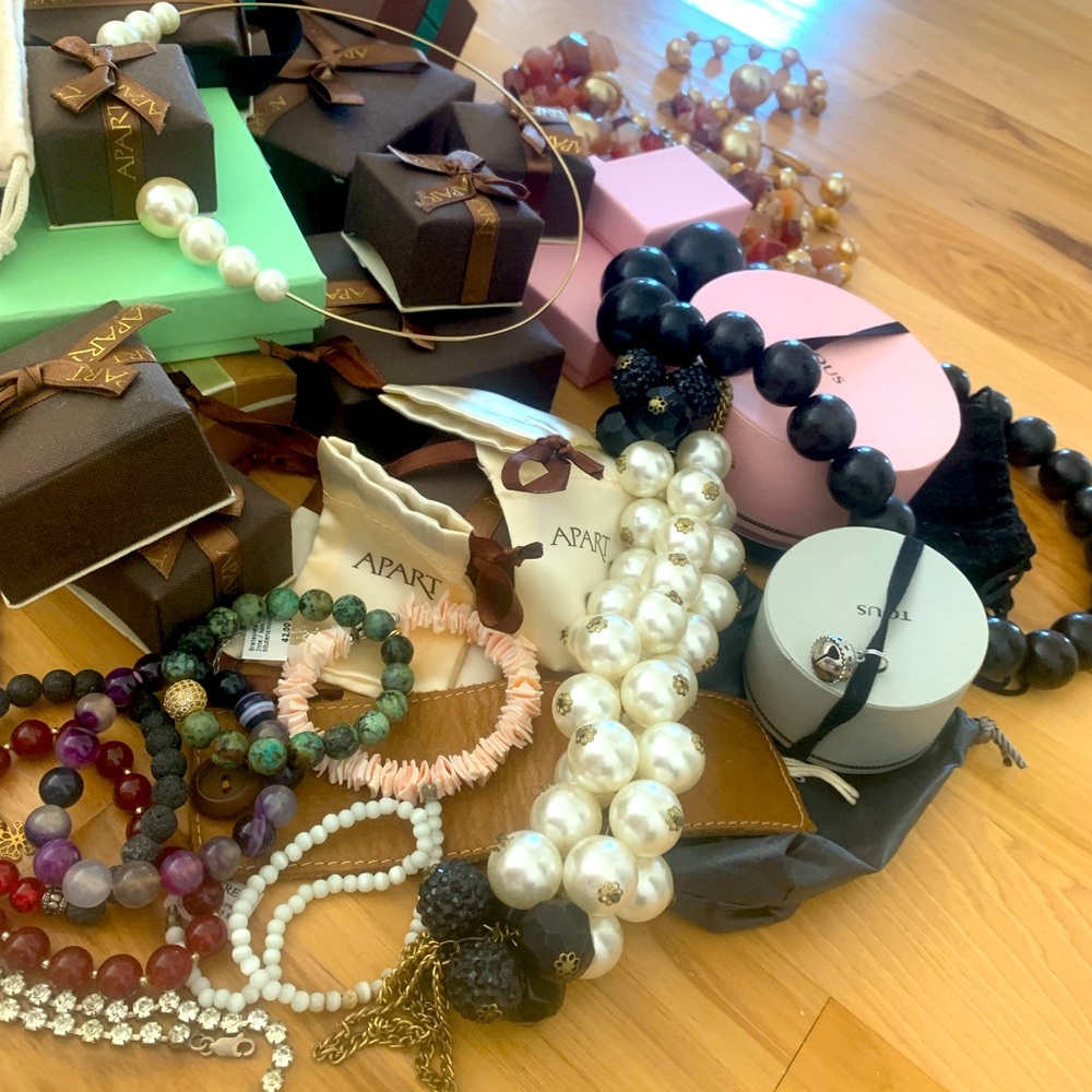 Mystery jewelry bag -approx.60 pieces